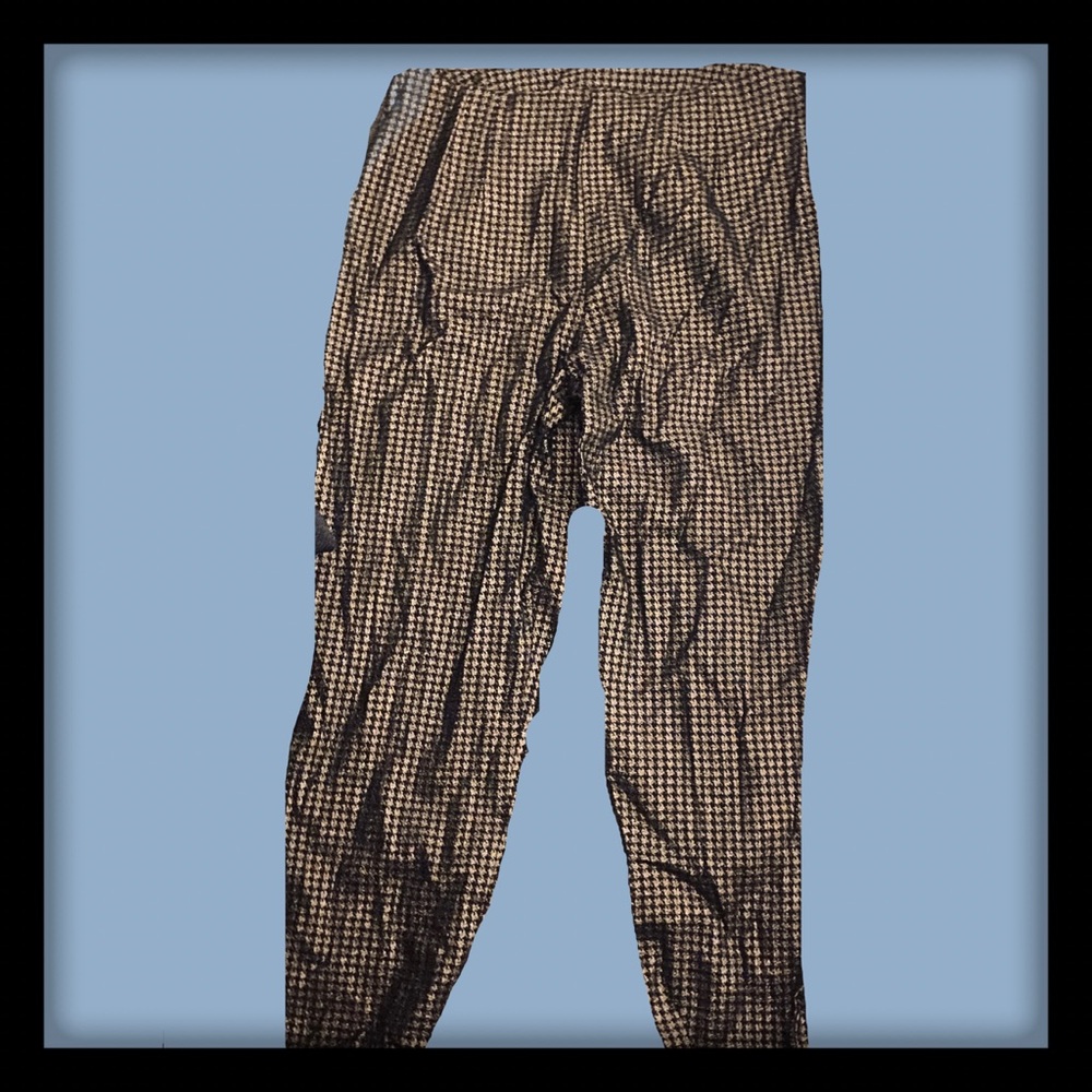 Black and Gold checkered leggings